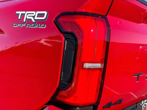 Used 2025 Toyota Tacoma TRD Off-Road image 24
