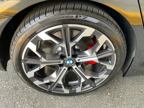 New 2026 BMW 330i Sedan w/ M Sport Package image 23