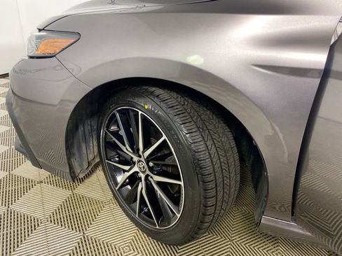 Used 2024 Toyota Camry SE FWD image 23