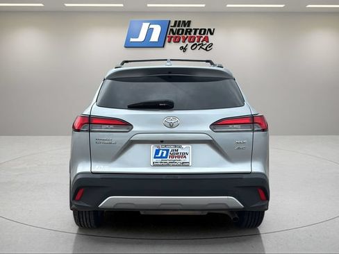 Used 2023 Toyota Corolla Cross XLE w/ Convenience Package AWD/4WD image 6