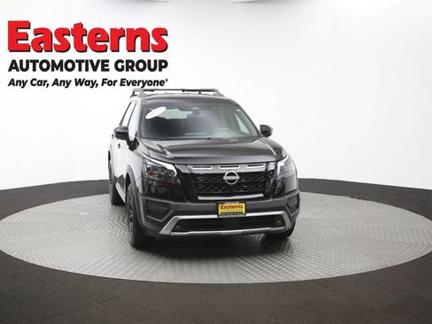 Used 2023 Nissan Pathfinder SV AWD/4WD image 55