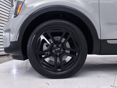 Used 2023 Kia Telluride EX X-Line AWD/4WD image 17