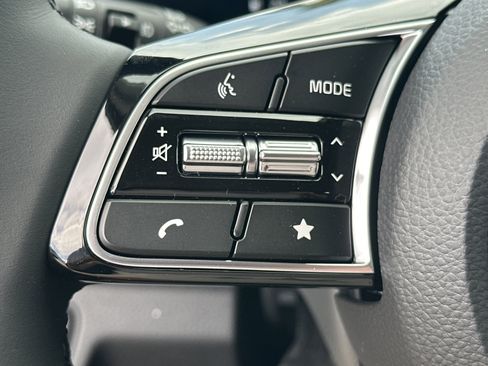 New 2026 Kia Seltos EX FWD image 24