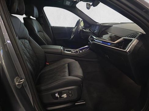Used 2025 BMW X6 xDrive40i image 10