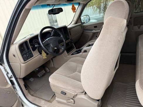 Used 2007 GMC Sierra 2500 SLE w/ Heavy-Duty Power Package RWD image 11