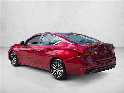 Certified 2026 Nissan Altima 2.5 SV FWD image 8