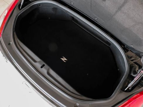 Used 2014 Nissan 370Z Roadster image 40