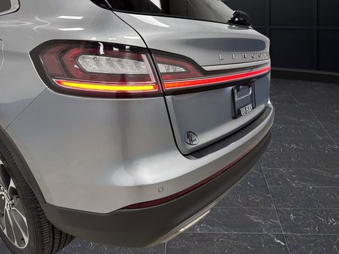 Used 2022 Lincoln Nautilus Reserve image 36