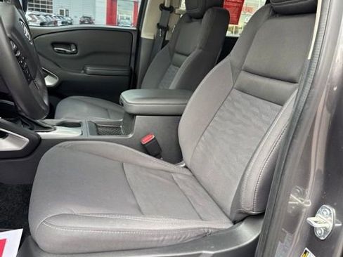 Certified 2024 Nissan Frontier SV w/ SV Convenience Package AWD/4WD image 9