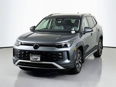 New 2026 Volkswagen Tiguan S image 3