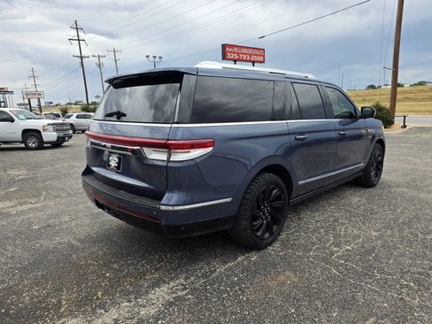 Used 2023 Lincoln Navigator L Reserve AWD/4WD image 7