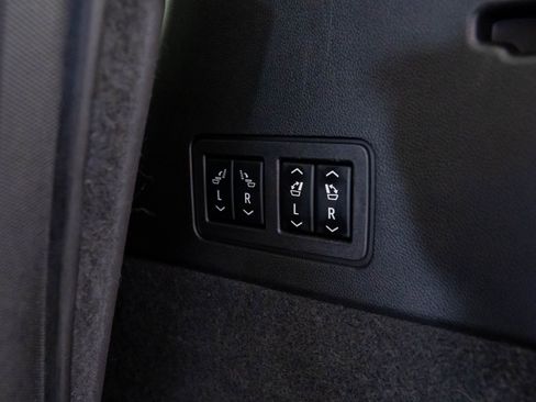 Used 2020 Cadillac XT6 Premium Luxury image 33