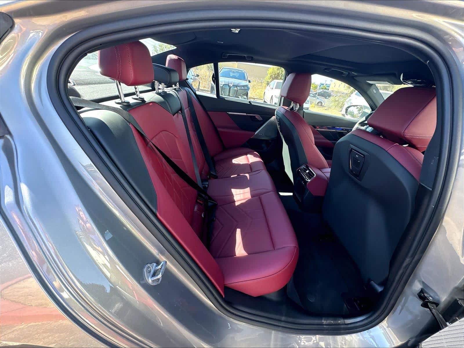 Used 2026 BMW i5 eDrive40 AWD/4WD image 26