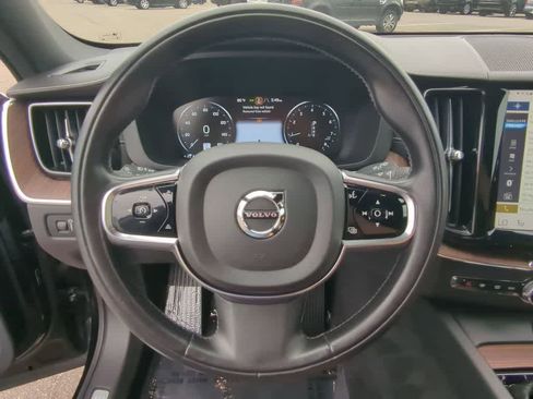 Used 2019 Volvo XC60 T6 Inscription w/ Protection Package Premier AWD/4WD image 21