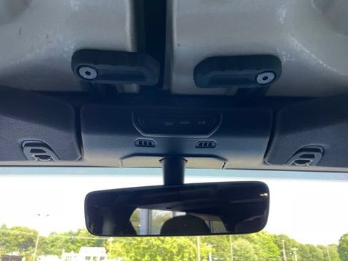 Used 2023 Jeep Wrangler Unlimited Rubicon w/ Cold Weather Group AWD/4WD image 22