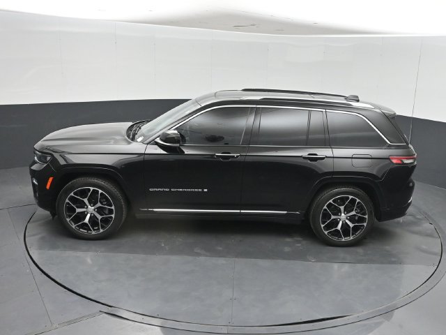 Used 2022 Jeep Grand Cherokee Summit AWD/4WD image 47