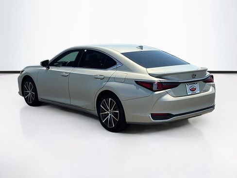 Used 2024 Lexus ES 300h w/ Premium Package FWD image 7