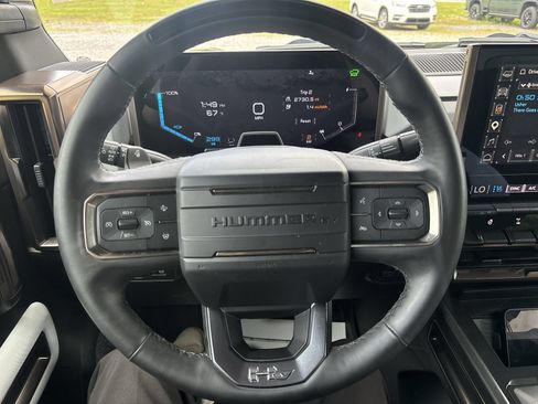 Used 2024 GMC Hummer EV 2X w/ Extreme Off-Road Package AWD/4WD image 14