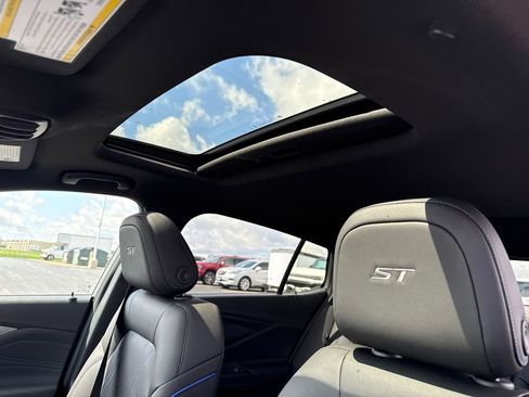 New 2026 Buick Envista Sport Touring w/ Convenience I Package FWD image 28