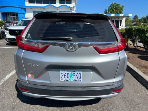 Used 2018 Honda CR-V LX image 5