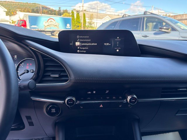 Used 2025 MAZDA MAZDA3 2.5 S Hatchback w/ Premium Pkg FWD image 22