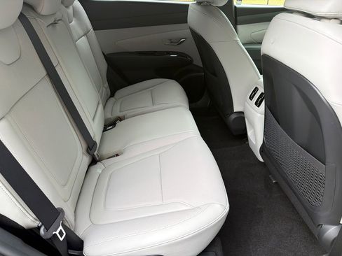 New 2026 Hyundai Tucson Limited FWD image 17