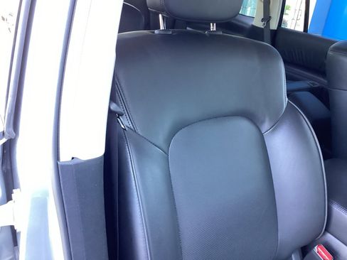 Used 2024 Nissan Armada SL w/ Captain's Chairs Package image 19