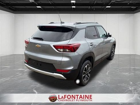 Used 2025 Chevrolet TrailBlazer LT FWD image 8
