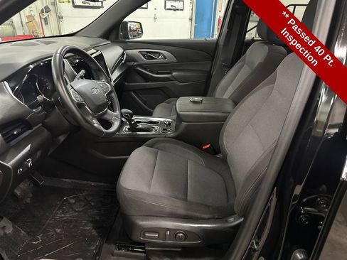 Used 2023 Chevrolet Traverse LT w/ Midnight/Sport Edition image 12