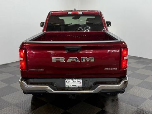 Used 2025 RAM 1500 Big Horn AWD/4WD image 10
