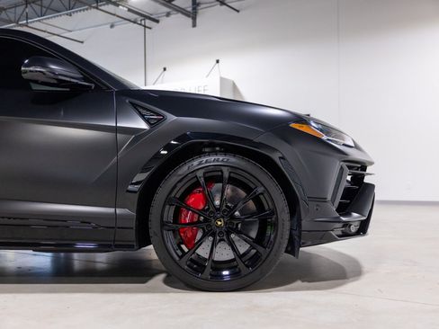 Used 2024 Lamborghini Urus S AWD/4WD image 23