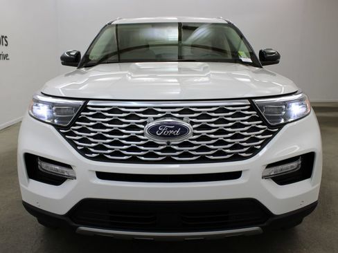 Used 2023 Ford Explorer Platinum w/ Premium Technology Package RWD image 7
