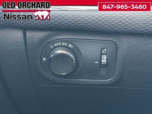 Used 2017 Chevrolet Cruze LS image 20