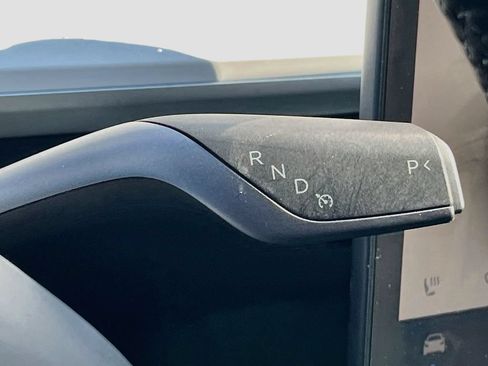 Used 2024 Tesla Model Y Performance AWD/4WD image 15