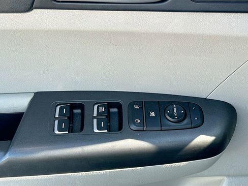 Certified 2021 Kia Sportage LX image 15