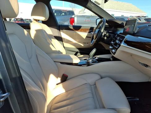 Used 2020 BMW 540i xDrive w/ Premium Package image 5