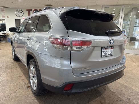 Used 2015 Toyota Highlander Limited image 8
