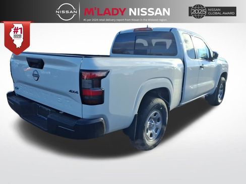 New 2026 Nissan Frontier S image 7