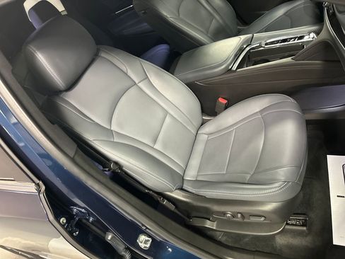 Used 2023 Buick Enclave Essence w/ Sound and Sites Package image 26