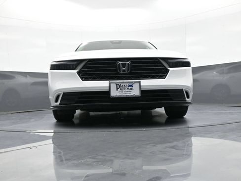 Certified 2024 Honda Accord EX image 27