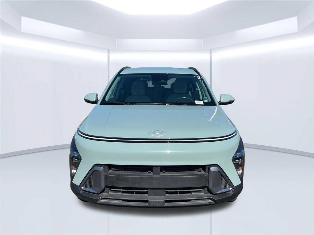 Used 2025 Hyundai Kona SEL AWD/4WD image 8