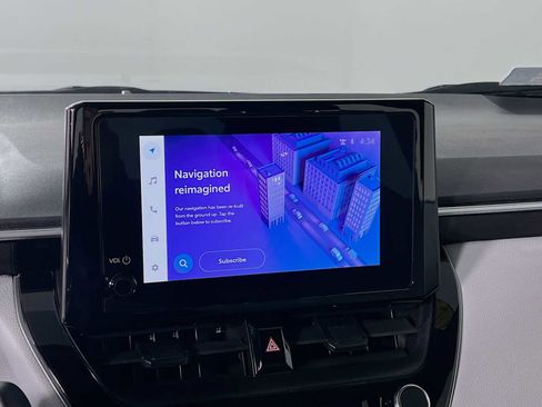 Used 2024 Toyota Corolla SE image 13