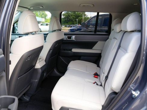 New 2026 Hyundai Santa Fe SE FWD image 9