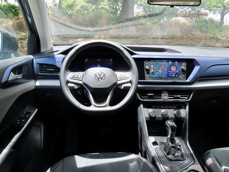 Used 2022 Volkswagen Taos SE FWD image 16