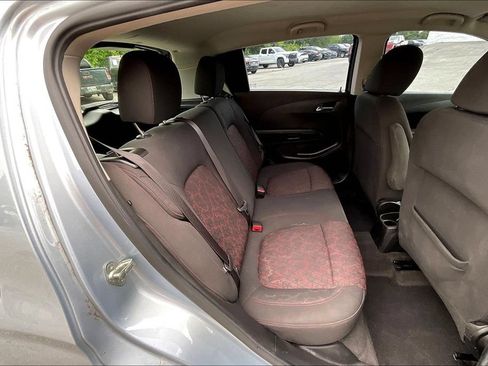 Used 2018 Chevrolet Sonic LT w/ Convenience Package FWD image 23