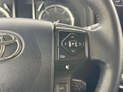 Used 2024 Toyota 4Runner TRD Off-Road image 17
