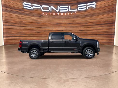 Used 2024 Ford F250 Limited w/ FX4 Off-Road Package image 7