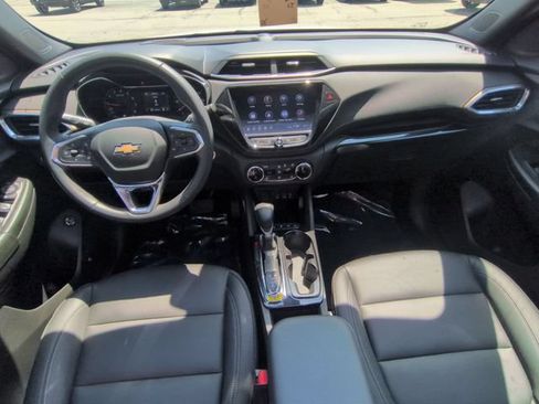 Used 2023 Chevrolet TrailBlazer ACTIV w/ Sun and Liftgate Package AWD/4WD image 28
