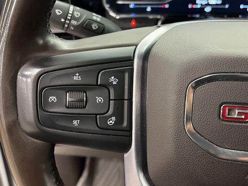 Used 2023 GMC Sierra 1500 SLT image 11
