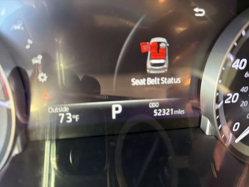 Used 2022 Toyota Highlander XLE image 13